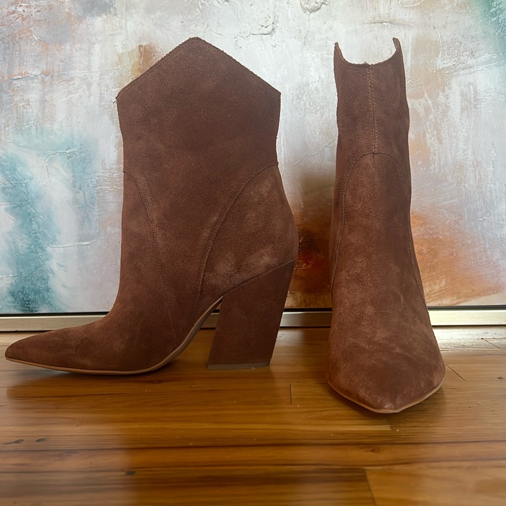 Never worn Dolce Vita Suede Boot